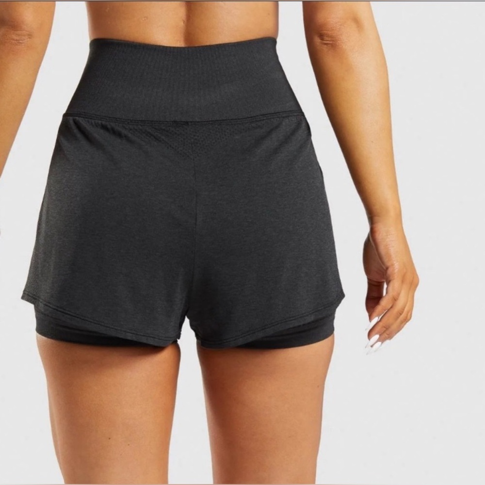 Gymshark Women's Black Loose Shorts With liner, Size Small - Picture 3 of 8